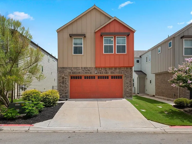 7106 Silver Star Ln — Photo 1