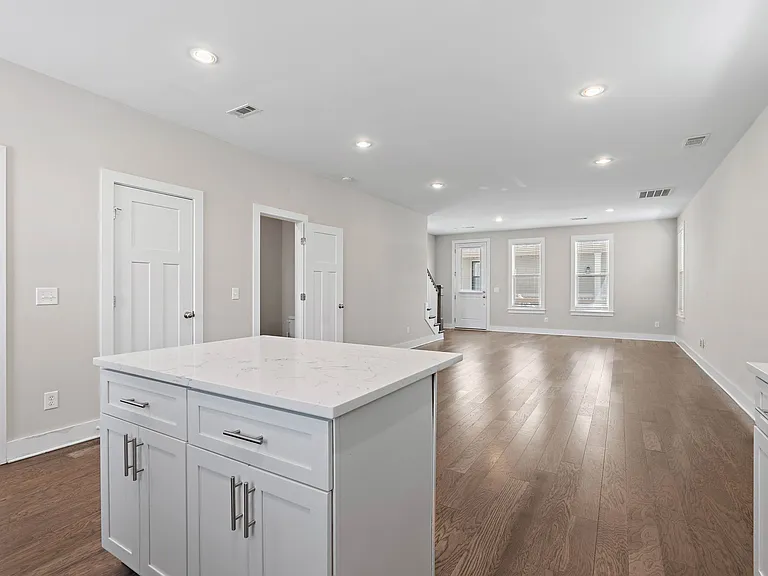 733 Mill Creek Meadow Dr — Photo 2