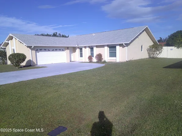 781 Arundo Ave NE, Palm Bay, FL 32905