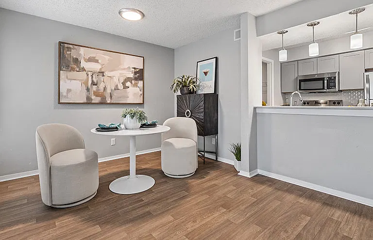The Oakley Apartment Homes — Photo 5