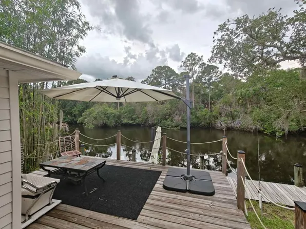 8001 SE Paradise Dr, Stuart, FL 34997
