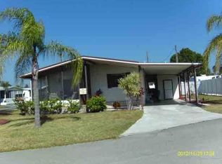 365 Shoreland Dr, Fort Myers, FL 33905