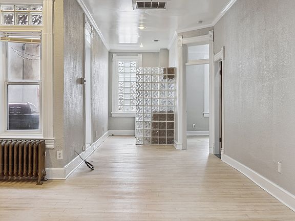3rd image of 2449 Champa St #2453-1