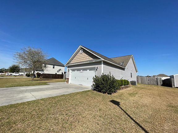 2nd image of 113 Cypress Manor Ct