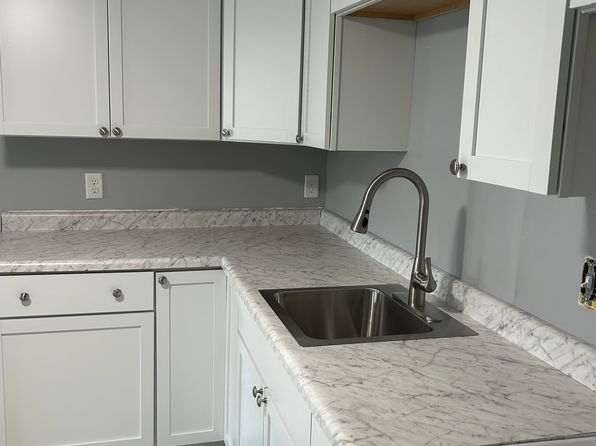 157 E 3rd St APT 8