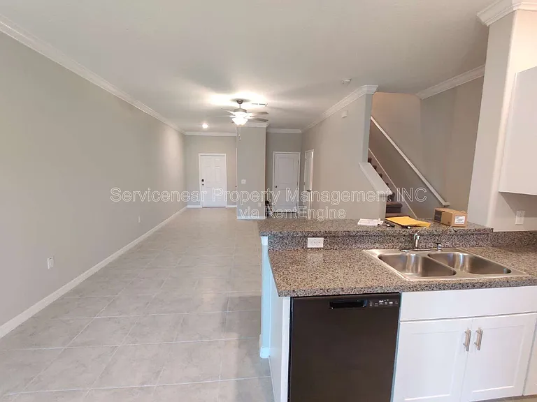 1530 Cassius St — Photo 5