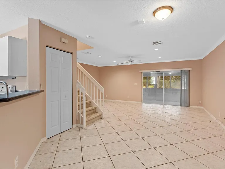 1186 SW 44th Ave #1186 — Photo 8