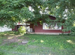 1252 S Ridge Rd, Oregon, IL 61061