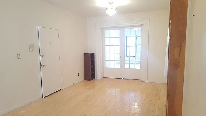 Rented by Urban Realty NYC | media 34