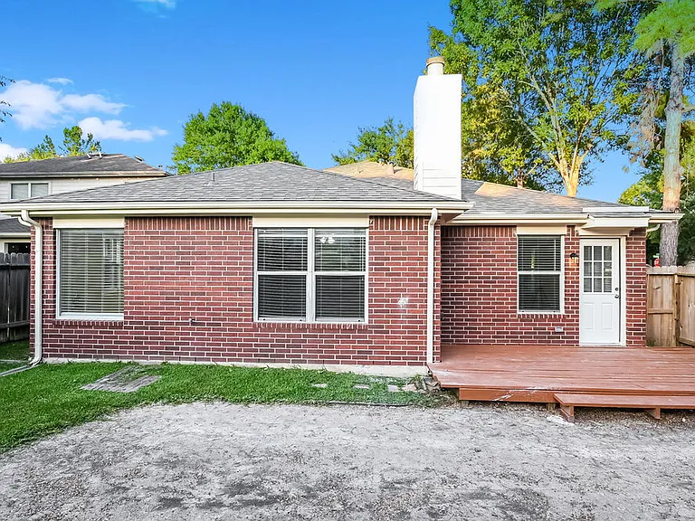 10403 Falling River Dr — Photo 15