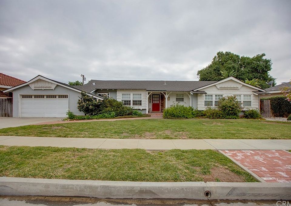 2nd image of 640 La Vereda Dr
