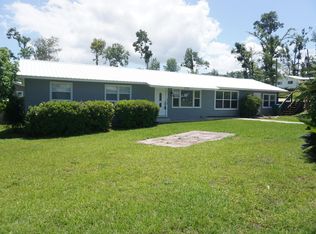 2974 Park St, Marianna, FL 32446