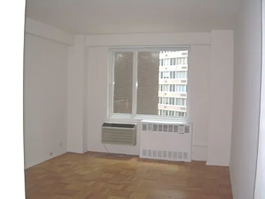 Rented by City Connections Realty | media 16