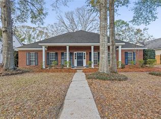 1112 Savannah Dr, Mobile, AL 36609