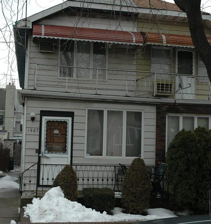 1st image of 1987 E 22nd St