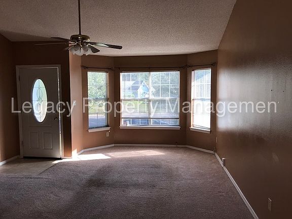 5th image of 4833 Birchwood Pl