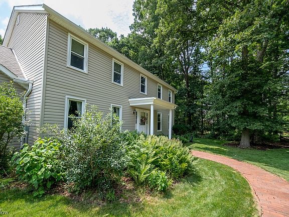 3rd image of 7454 Hudson Park Dr