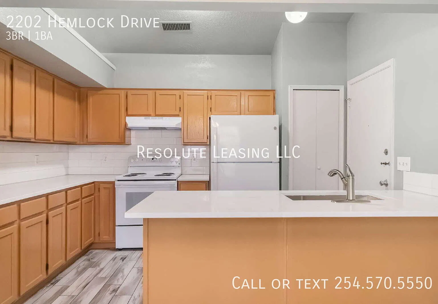 "Charming 3-Bedroom Home with Cozy Fireplace at 2202 Hemlock Drive, Killeen!" — Photo 4