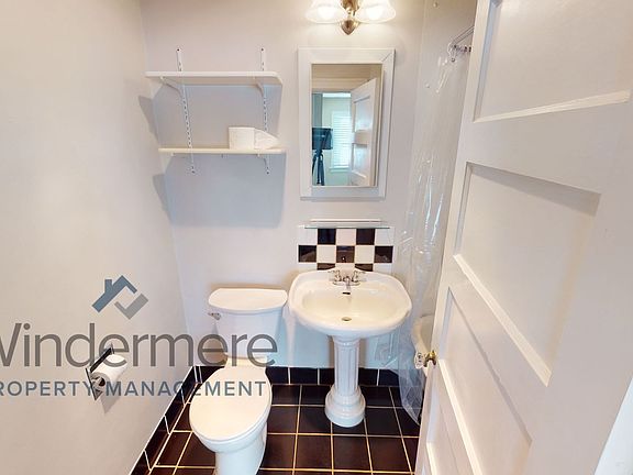 5th image of 336 S Palouse St APT 4