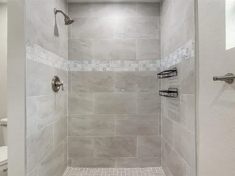 740 Beachwood Ln — Photo 8