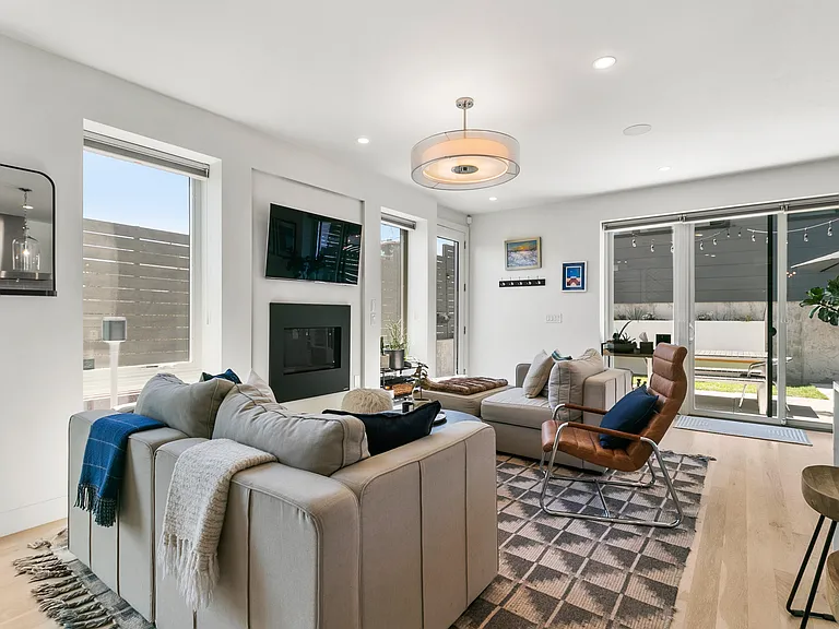 3347 Navajo St — Photo 11