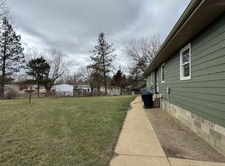 352 2nd Ave SW #1/2, Dickinson, ND 58601