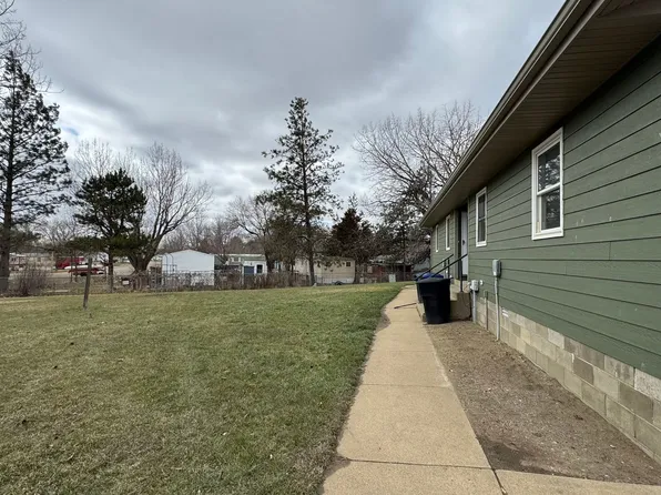 352 2nd Ave SW, 352 2nd Ave SW #2, Dickinson, ND 58601