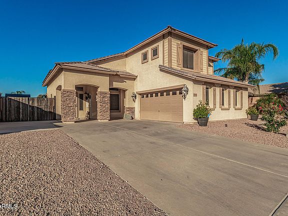 2nd image of 2056 W Half Moon Cir