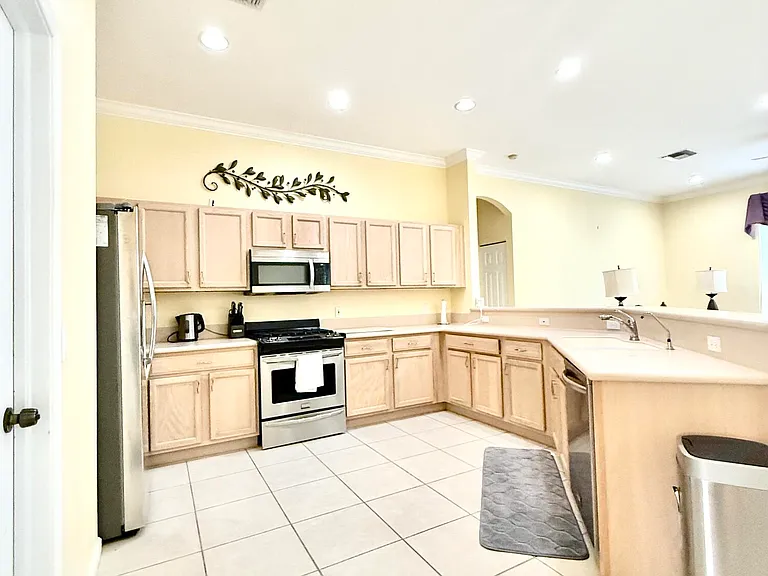 408 N Key Lime Sq SW — Photo 6