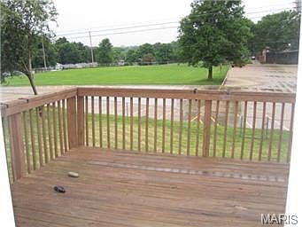 3rd image of 1616 Ville Gloria Ln