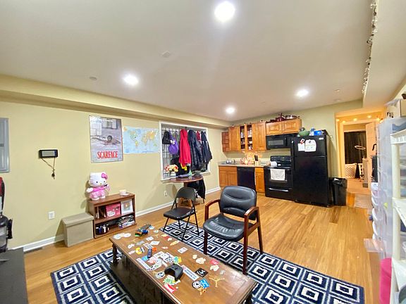 2nd image of 1727 Cecil B Moore Ave Unit B
