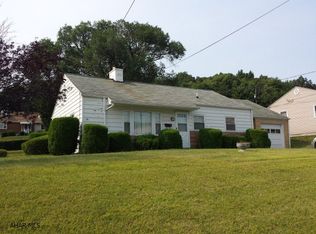 2201 Adams Ave, Tyrone, PA 16686
