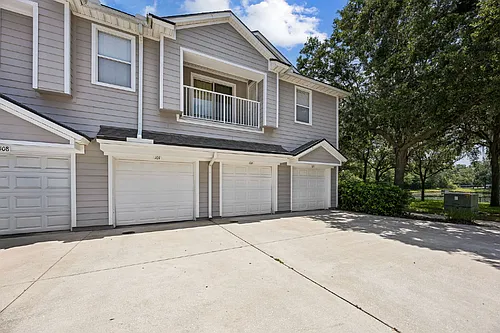 7055 Deer Lodge Cir #106 Photo 1