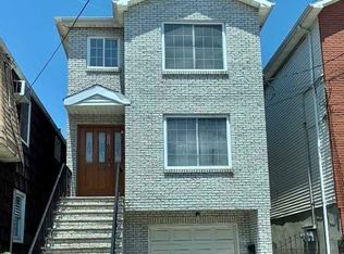 422A Warren St #2F, Harrison, NJ 07029