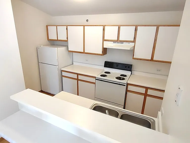 430 Cunat Blvd #3G — Photo 6