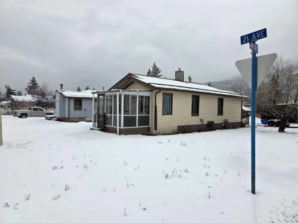 11702 N 21st Ave, Crowsnest Pass, AB T0K 0E0
