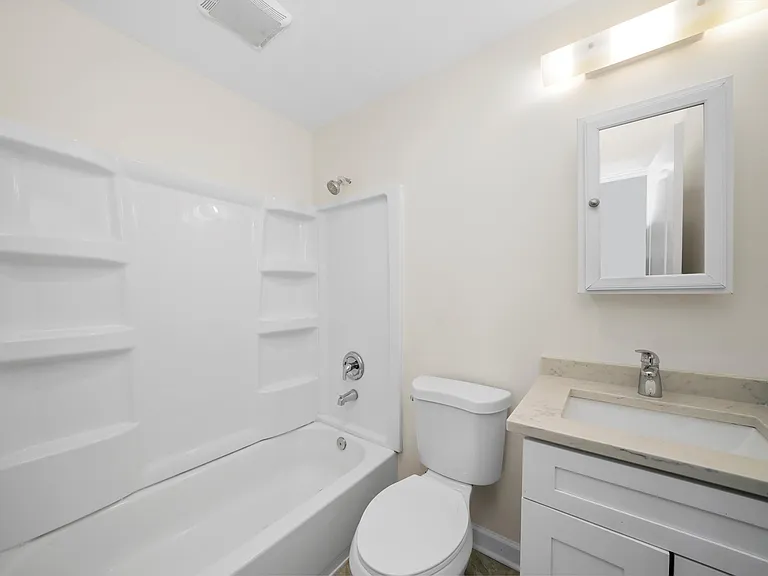 9771 W 143rd St — Photo 33