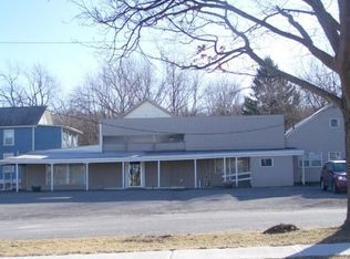 16 Northern Dr, Troy, NY 12182