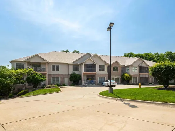 1237 Kimberly Rd #1237, Bettendorf, IA 52722