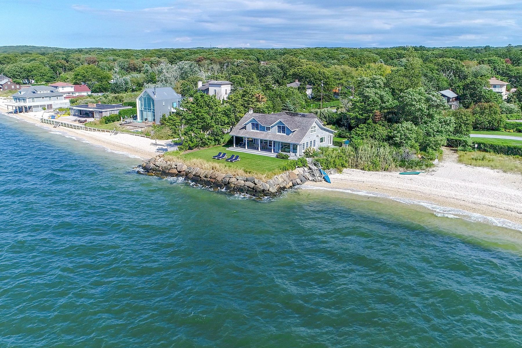 76 Peconic Bay Ave, Southampton, NY 11968 | Out East