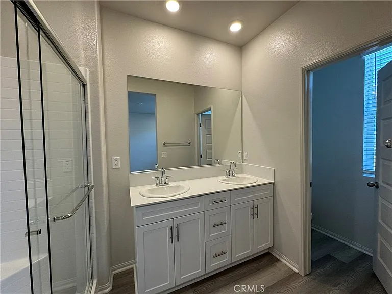 28094 Melrose Dr — Photo 17