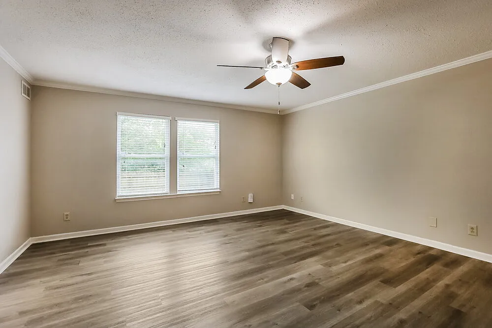 3 bed, 2.5 bath, 1792 sqft, $1,865 — Photo 4