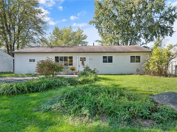 7899 Rinaldo Blvd W, Bridgeport, NY 13030