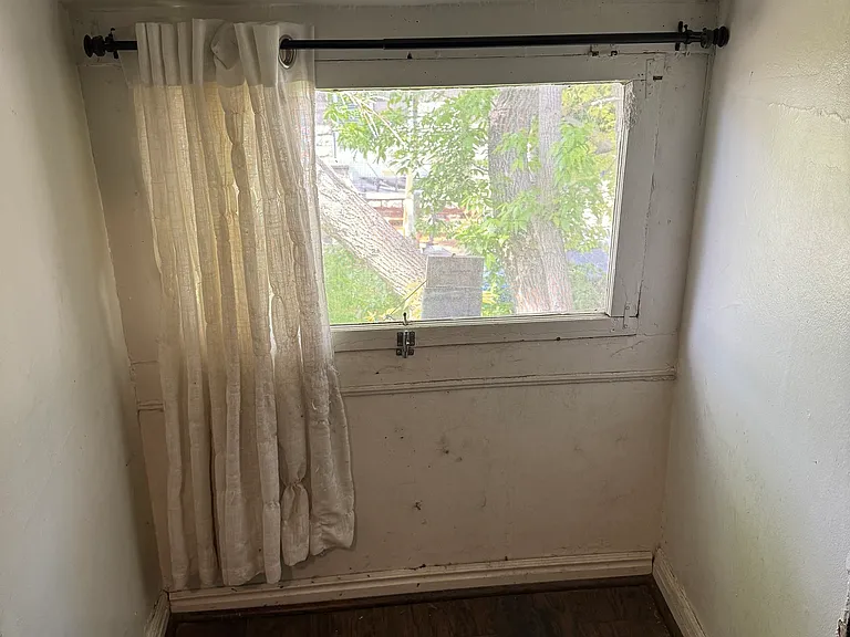 2332 S Windsor St #3 — Photo 5