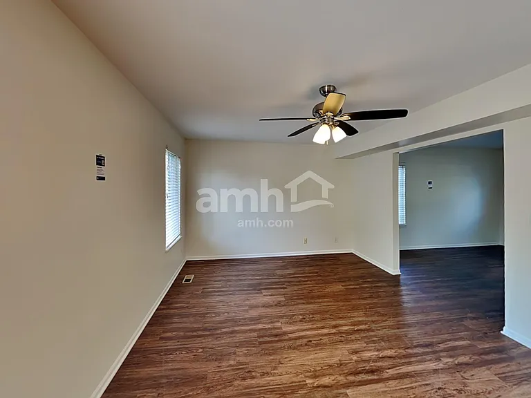 21744 W Knollwood Dr — Photo 7