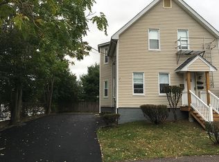 21 Hope St, Taunton, MA 02780