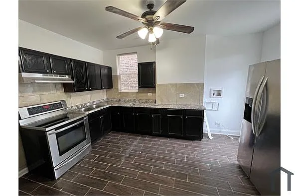 Building Photo - 3929 W Van Buren St #2