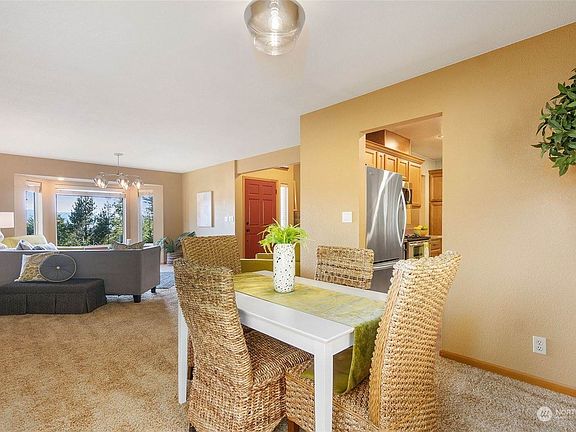 5th image of 905 Nevills Pl