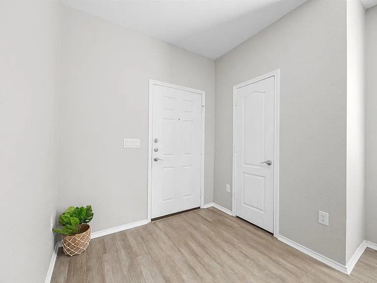 6312 Wagon Spring St — Photo 4