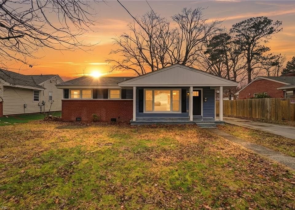 1st image of 15 Gayle St